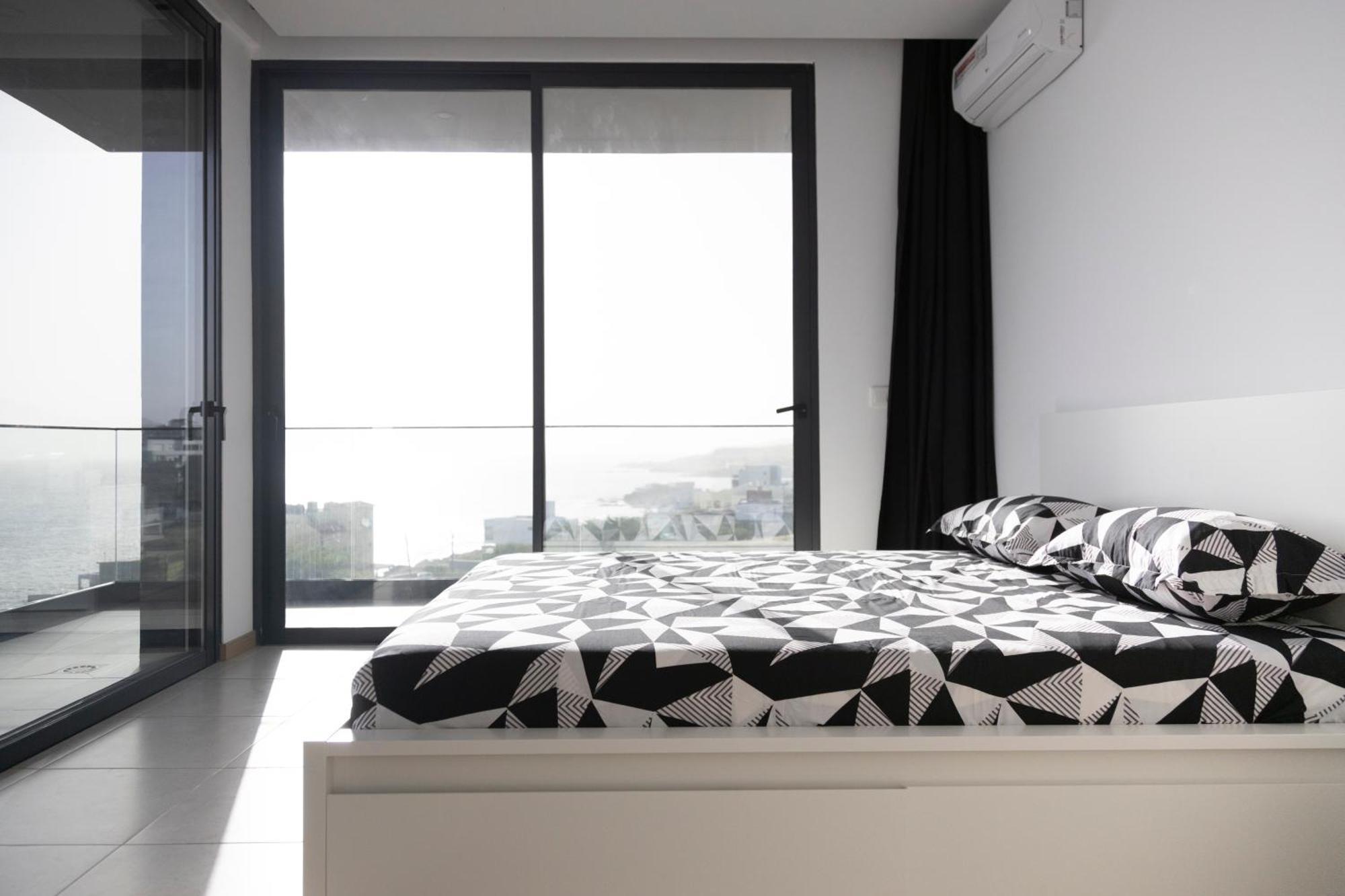 3 Bdr Aprt, Amazing Seaview, Rooftop Pool - Lcgr 프라이아 외부 사진